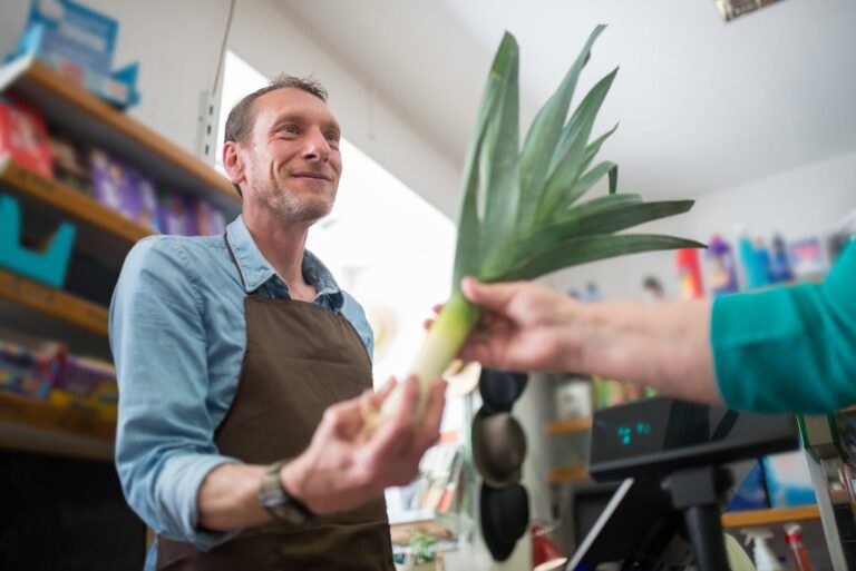 If You Make Small Talk at Checkout, You Probably Have These 15 Rare Traits - Featured image