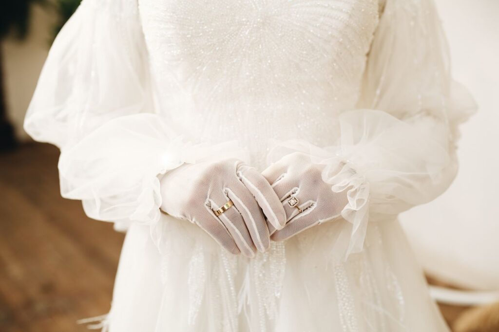fancy woman with white gloves