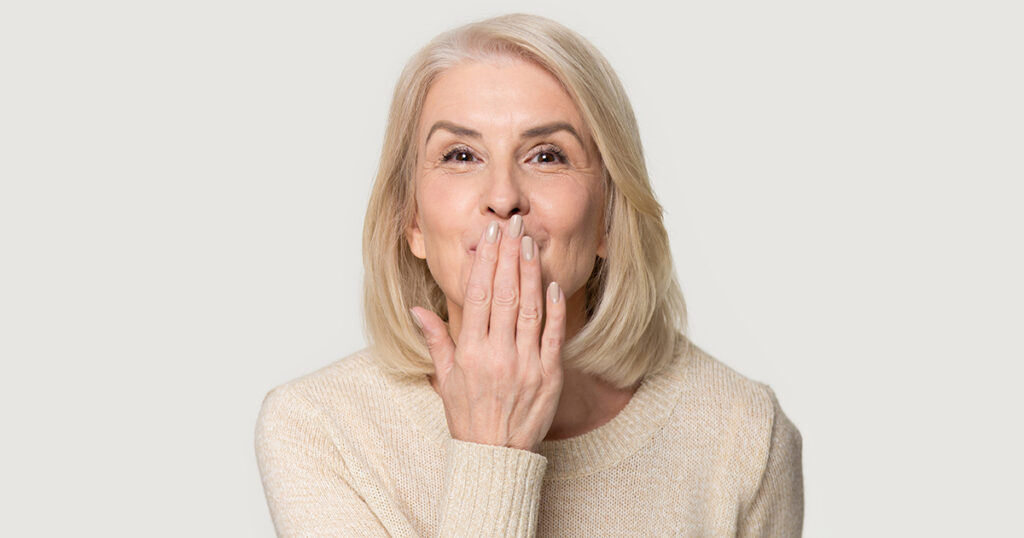 17 Myths Everyone Believes About Dating Older Women (That Just Aren’t True) - Featured image