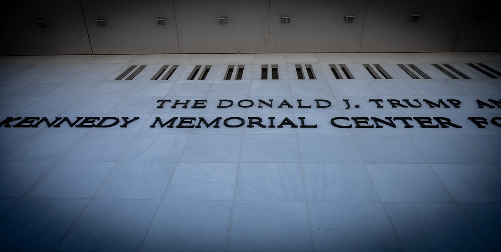 Kennedy Family ‘Celebrating’ Trump-Kennedy Center Ballot Defeat - Featured image