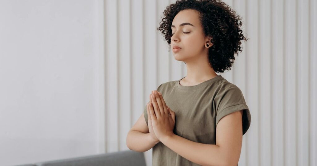 Top 8 Manifestation Mistakes That Hinder Your Desires And Block Wealth - Featured image