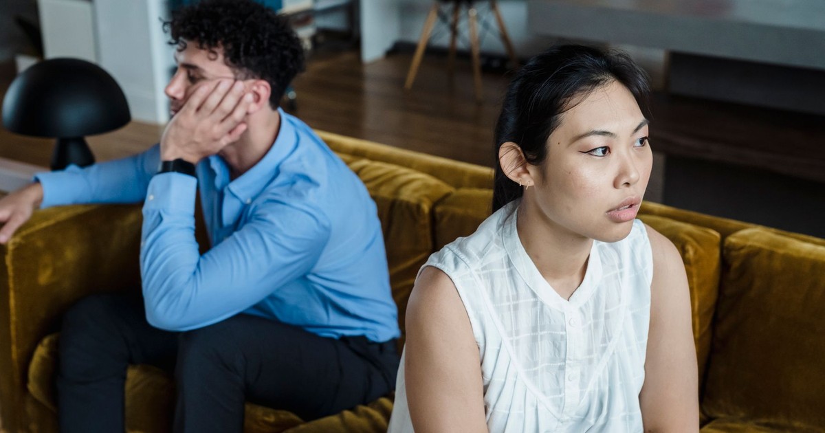 10 Signs Your Marriage Has Quietly Turned Into a Roommate Situation