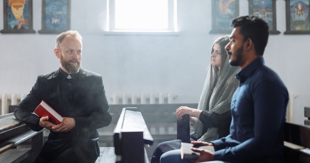 11 Church Practices That Cause Harm and Need to Stop - Featured image
