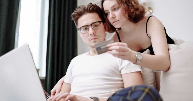 12 Money Moves Couples Make That Quietly Destroys Their Marriage Little By Little - Featured image
