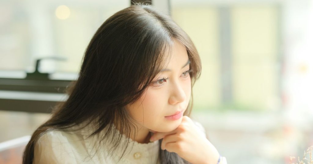 20 Things Introverts Wish You Knew But Will Never Say Out Loud - Featured image