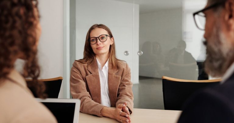 6 Signs A Narcissist Is Panicking Because You Took Back Your Power - Featured image