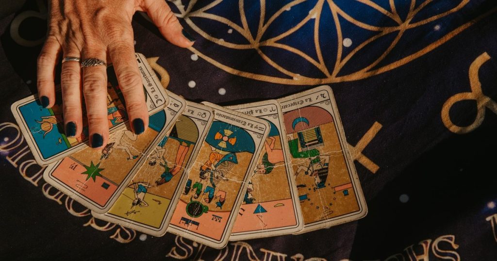 If You’re a Leo, These 5 August Cosmic Messages Are Directed Straight at You - Featured image