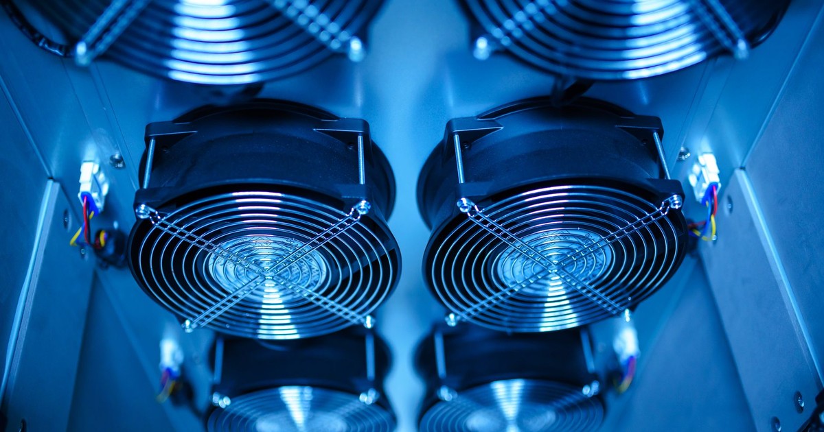 How much water do AI data centers actually use? Here’s why everyone is angry