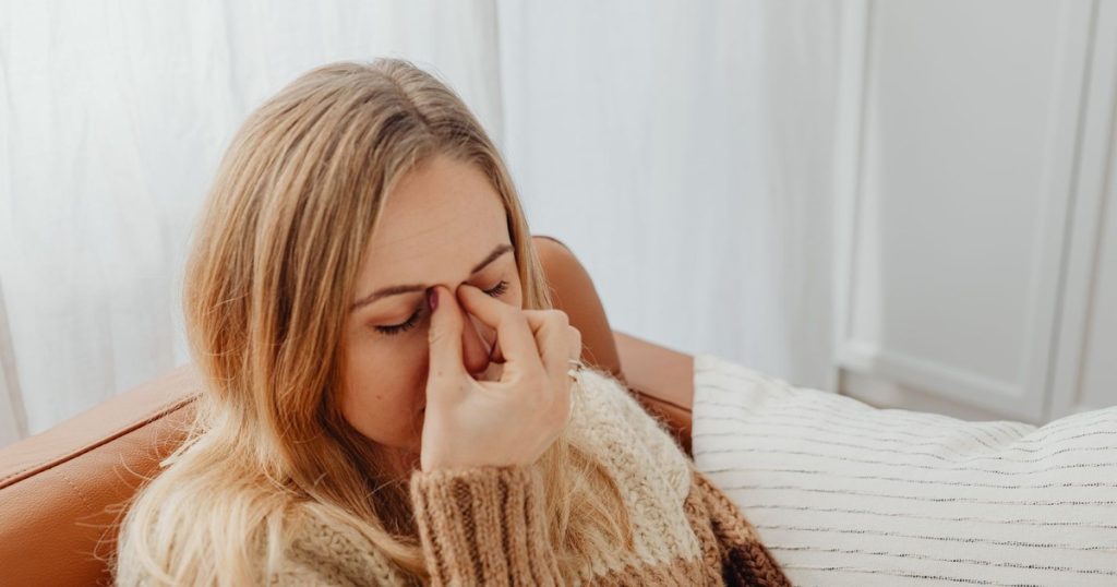 10 Signs of an Unfaithful Partner to Watch For - Featured image