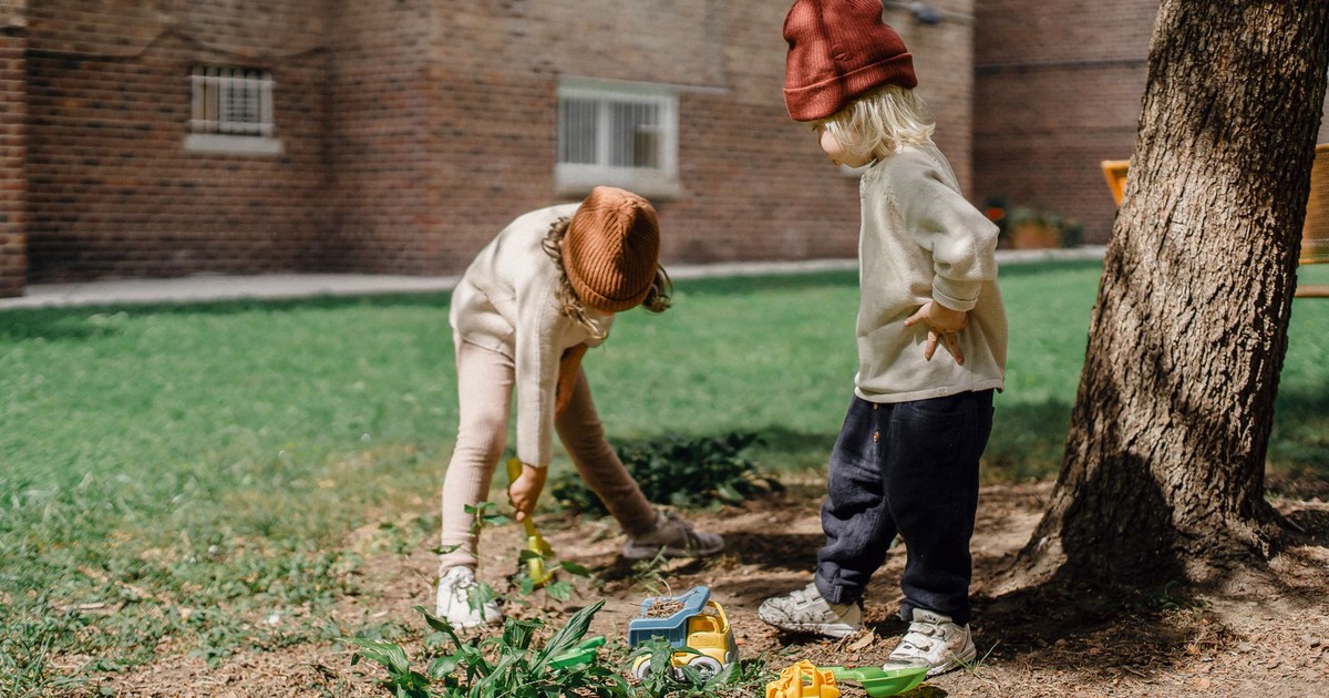 The Viral Photo Mom Took of Her Kids is Leaving People Horrified