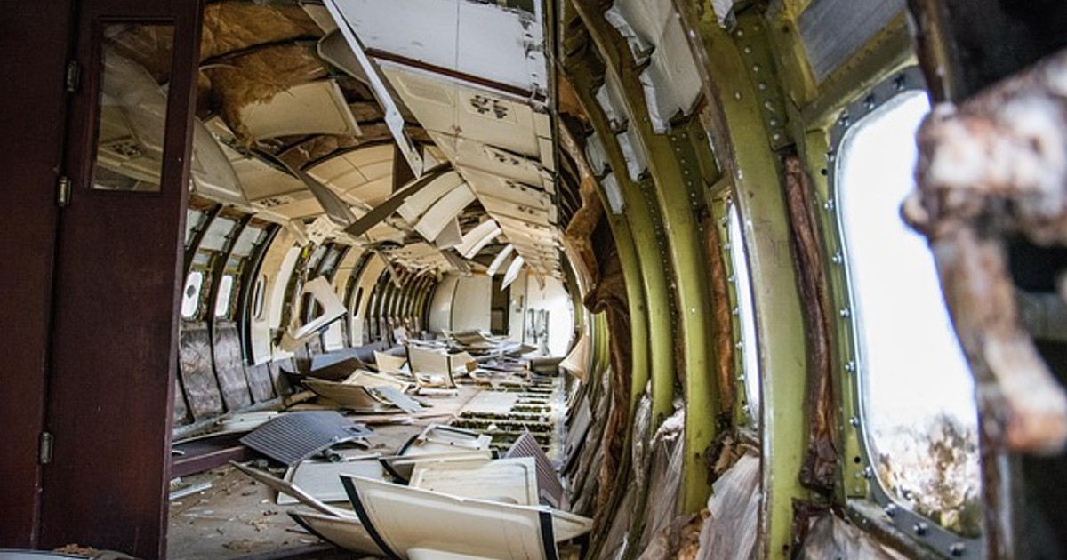 airplane crash