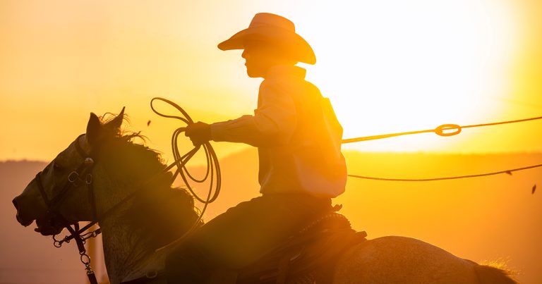 A 14-Year-Old Real Cowboy Used His Lasso to Save A Drowning Man - Featured image