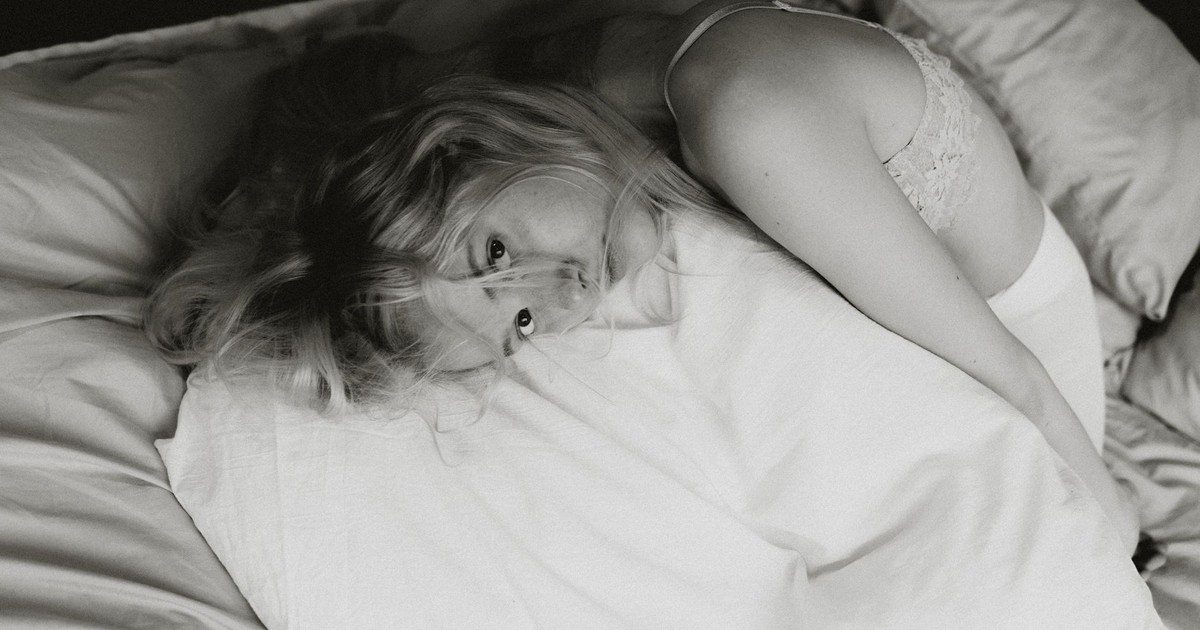 There are 7 steps you go through while waiting for a man to say ‘I love you’