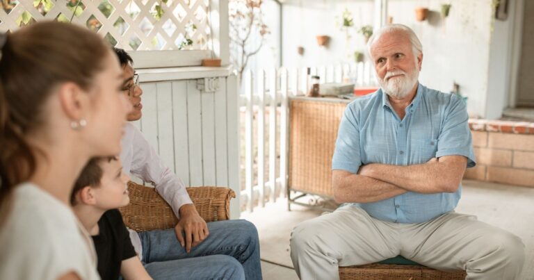 14 Things You Should Definitely Never Say to Any American - Featured image