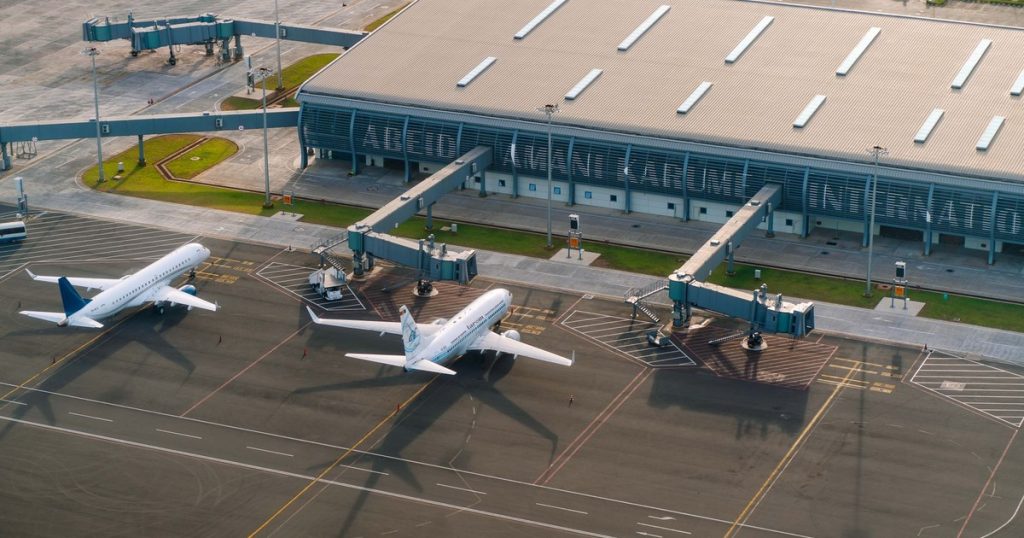 ICE Airport Arrests Are Rising — Here’s What’s Really Happening - Featured image