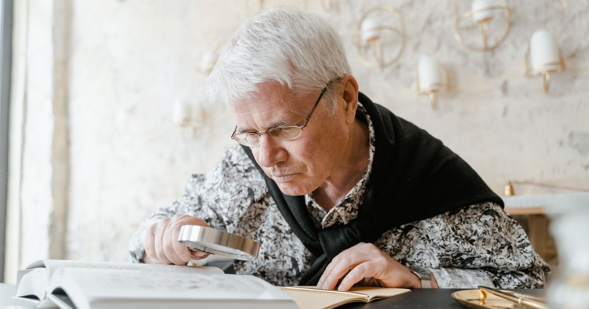 13 of the Best Hobbies for Retirees Who Enjoy Lifelong Learning