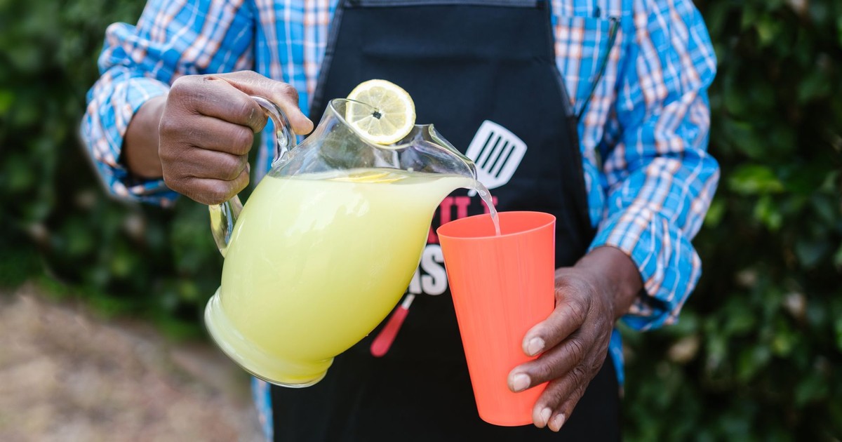 The Secret to Better Lemonade Is Grilling Your Lemons